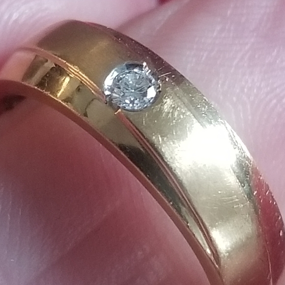 18K 750 Diamond Ring - Picture 9 of 16